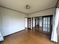 リビング　2025年8月22日撮影♪広々としたとても明るいリビングです♪