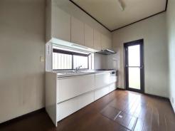 キッチン　2025年8月22日撮影♪広々としたとても明るいキッチンです♪