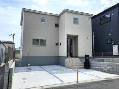 外観　がっちりした骨組みで安心！保険により万が一の瑕疵(欠陥)補償費用を１０年サポート♪
