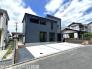 駐車場　2026年7月27日撮影♪車庫入れのしやすい広々とした駐車スペースです♪